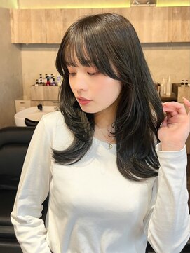 マスカリ(muscali) ハイライト/ダークアッシュ似合わせカットミディアムレイヤーe40