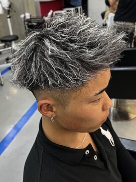 ダズルヘアラッシュ(DAZZLE hair RUSH) 名古屋八事金メッシュシルバーメッシュ細め太めハイライトパーマ
