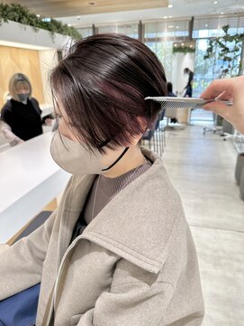 ステアケース ギンザセブン(stair:case ginza7) インナーカラーピンク短めショートボブ