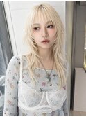 レイヤーカットハッシュカットロングホワイトブロンドカラー渋谷
