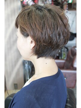 オーバーキャプテンネイキッド(OVER CAPTAIN NAKED) ショートマッシュ☆パーマスタイル