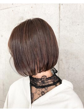 サクラ オモテサンドウ(SAKURA) ぱっつんボブ×ショコラグレージュ《表参道/外苑前》