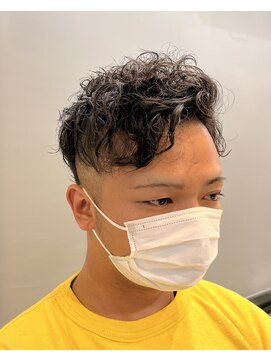 モア 下通店(MORE) 震災刈りパーマ