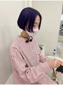 ビビッド紫×センターパートボブ