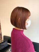 プリームヘアーホワイト(Pleame hair WHITE) 前下がりボブ