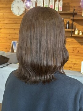ビスクヘアデザイン(bisq hair design) モカブラウン　韓国風　艶髪　髪質改善