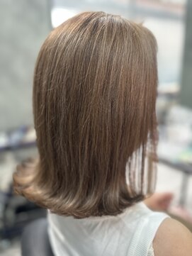 クラッチバイシオンアグリゲイト(CLUTCH by Zi-on aggregate) ハイライトカラー/ベージュカラー