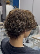 アロー 船橋店(AROH)&nbsp;MEN’S HAIR/サーフカール/刈り上げセンターパート/船橋