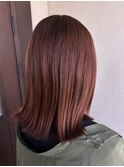 ミディアムヘア、切りっぱなしスタイル