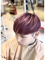 ヘアーステージ シーオーアル&nbsp;マッシュカットにベリーカラー