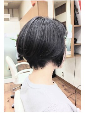 トップヒール(Top heel) ショートボブ