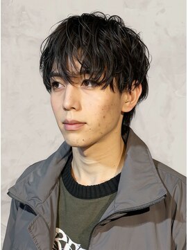 サロンリベルテ(salon Liberte) 黒髪×ナチュラルスパイラルセンターパートで垢抜け男子学生人気