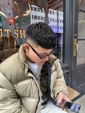 フォーコーナーズ(Four Corners) クロップ×ゆるパン