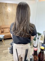 オヒアフォアプルメリア(OHIA for Plumeria)&nbsp;レイヤーカット、オリーブベージュ
