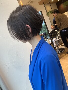 アヴァロン(AVALON) 30.40代におすすめ☆前髪長めのショートボブ