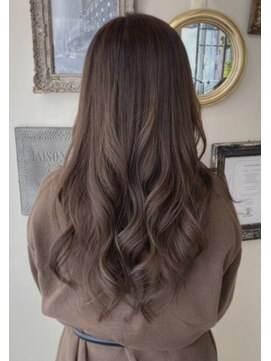 美容室 ビィー ヘアー 大谷地店 ゆる巻スタイル