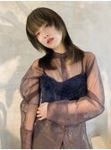 レイヤーミディアム_かきあげヘア_伸ばしかけ前髪_ベージュ