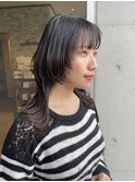 個性派ウルフ顔回りレイヤー シースルーバング 透け感グレージュ