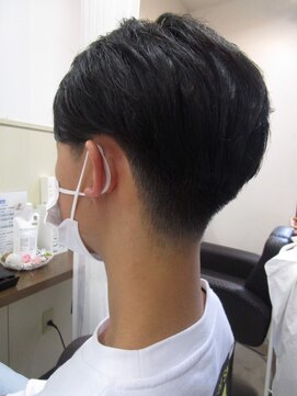 コアフィールフィス(COIFFURE fils) ツーブロマッシュセンター分け【堀指名予約hsお電話で】