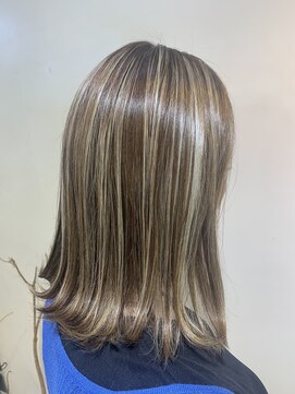 アズール 草加(azule) ハイライトカラー　ホワイトベージュ[草加／草加駅東口]