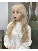 ホワイトブロンドハイトーンロング