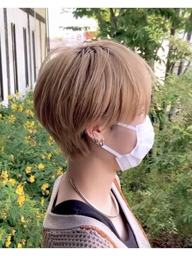 ルプラ ガーデン(le-pla garden) マッシュショート#ベージュ#ブリーチ#ダブルカラー#豊橋#豊川