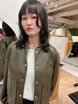 ラヴィズム(LUVISM) 顔周りレイヤーくびれレイヤーおくれ毛前髪万代新潟