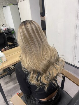 スワイ(SWAY) ブリーチ/髪質改善/ボブウルフ/エクステ/ダブルカラー