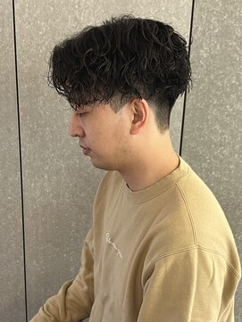 ニアウ 太田店(Niau) メンズナチュラルセンターパート質感重視パーマシャドウパーマ