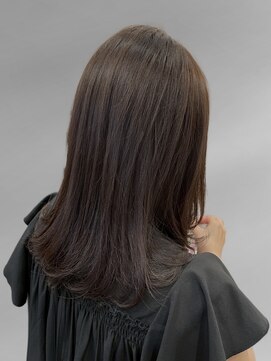 30代　小顔、艶々カットカラー