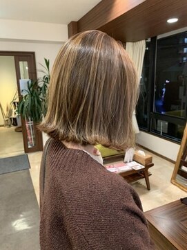 シロ(siro) 5分で簡単スタイリング × 切りっぱなしbob