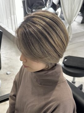 ラック(LUCK) バレイヤージュ/ショートカット/ケアブリーチ/似合わせカット