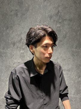 ドゥーエン 緑橋店(DoEN) 波巻きパーマ×センターパート