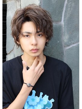 センターパート パーマ 綾野剛 吉沢亮 山崎賢人 人気芸能人髪型 L ネイビー Navy のヘアカタログ ホットペッパービューティー