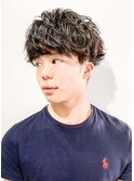 七三ツイストパーマオールバックコンマヘア