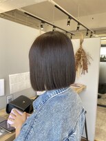 リジー(Litzy) ぱつっとボブ【三國麗奈】