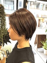 リノナ(Linona)&nbsp;やわらかミディアムワンカールパーマカーキグレージュ前髪錦糸町