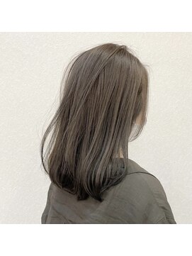 アグラントープ(a Gland taupe) 大人可愛いエアリーロングフェイスレイヤー