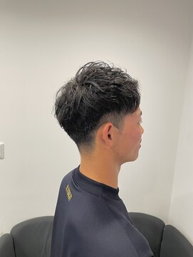リベロ(LIBERO) ツーブロアップバングスタイル