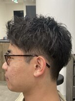 フイ 新宿3丁目(Hui)&nbsp;フェザーパーマ/グレーブルーカラー/刈り上げショートパンク