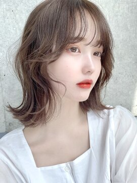 シー 池袋(SHE) 池袋/池袋駅/学割U24/前髪カット/顔周りカット/インナカラー