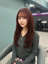 ラ ミュウ バイ ディーアンドティー(LA MIU by D&T)&nbsp;ハイレイヤー、ハッシュカットで周りと少し違うスタイルに