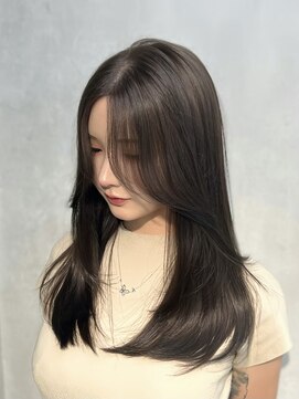 バレット 福岡天神(VALETTE) 顔周りレイヤー×毛流れ×グレージュ