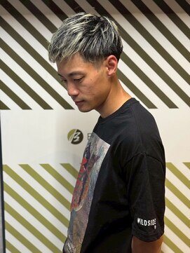 バーバーバー アカバネ(BARBER-BAR AKABANE) 大人のテーパーフェードスタイル