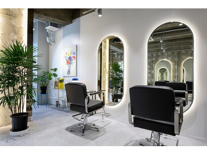 クラン バイ ヘッドライト 青葉台店(clan by HEADLIGHT)の写真