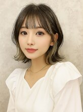 インナーカラーもこだわりのケアブリーチ使用でダメージレスに