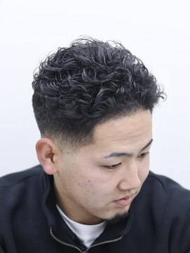 ダリーサード(DALIE third) 宮城リョータ風パーマ極道パーマスキンフェード