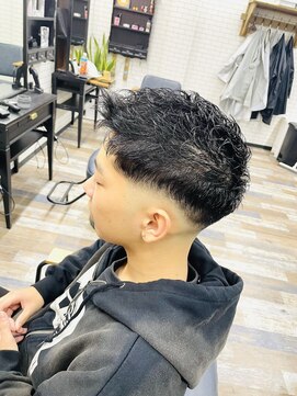 ルッソ 白浜店(LUSSO) フェードスパイキーショート