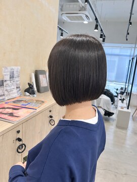 ビューバイネオリーブ 用賀店(Beau'r by neolive) ミディアムハッシュカットグレージュデザインカラー［用賀］