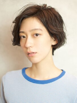 ベック ヘアサロン(BEKKU hair salon) 前髪長めショートボブ☆毛先の動きで重すぎない印象に！[カット]